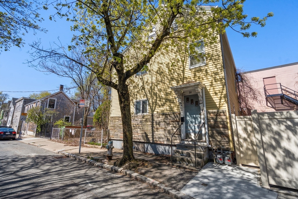 39 Hunting Street