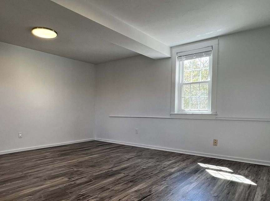 292 Great Rd # 1