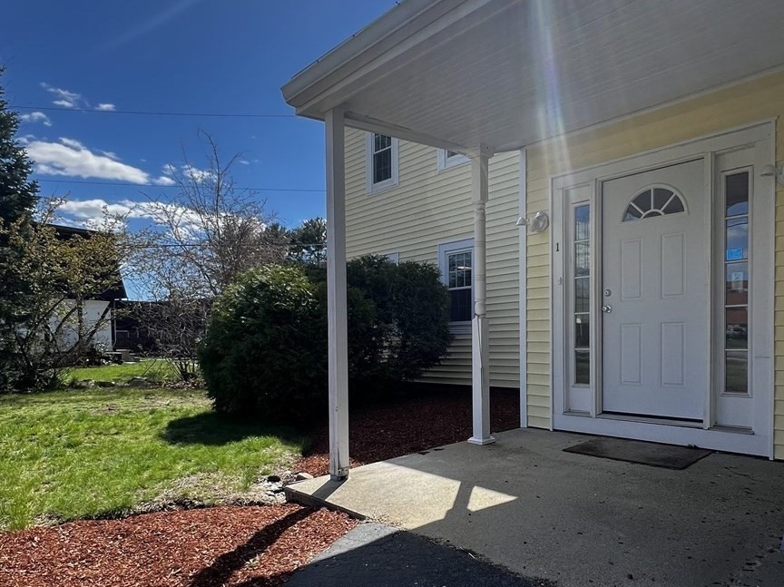 292 Great Rd # 1