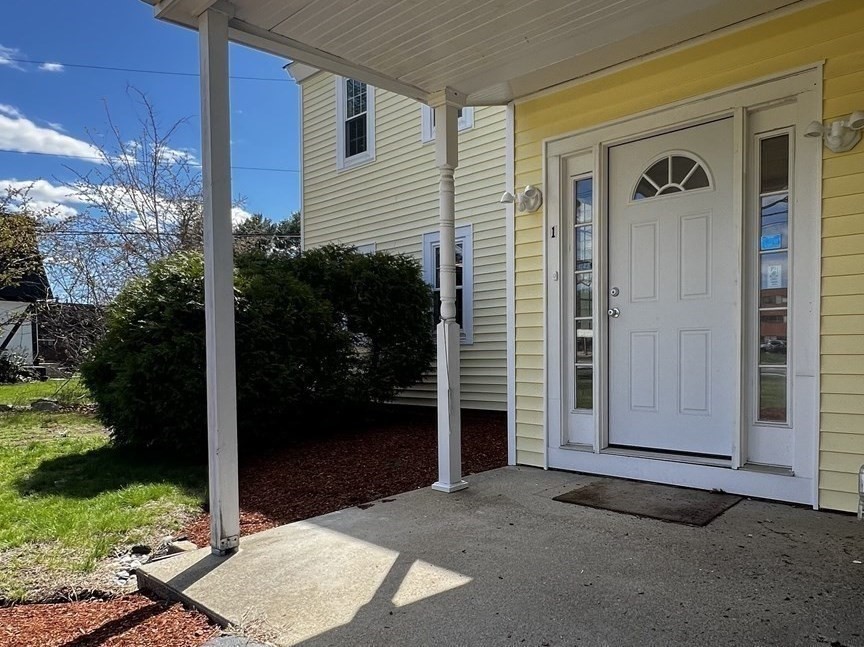 292 Great Rd # 1