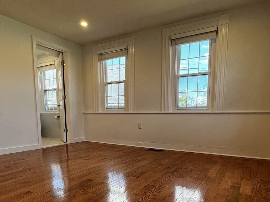 292 Great Rd # 1