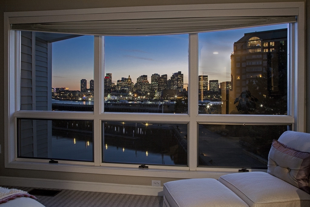65 Constellation Wharf # 65