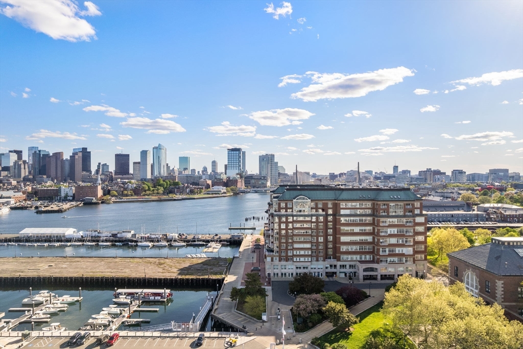 197 Eighth Street Unit: PH19