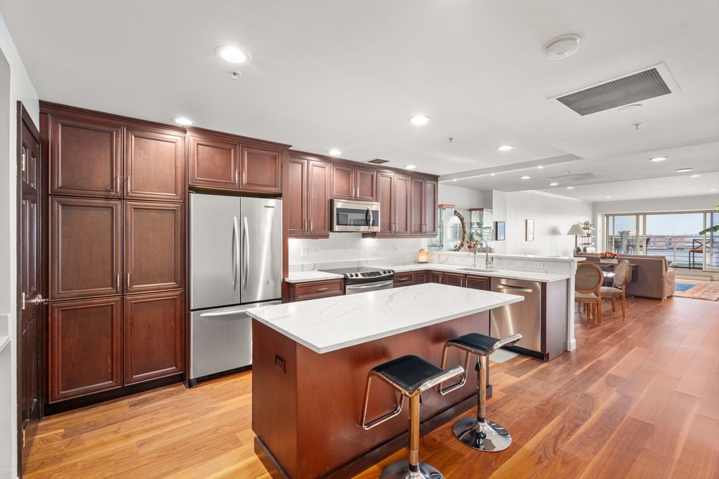 197 Eighth Street Unit: PH19