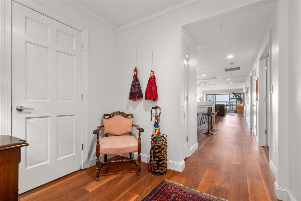 197 Eighth Street Unit: PH19