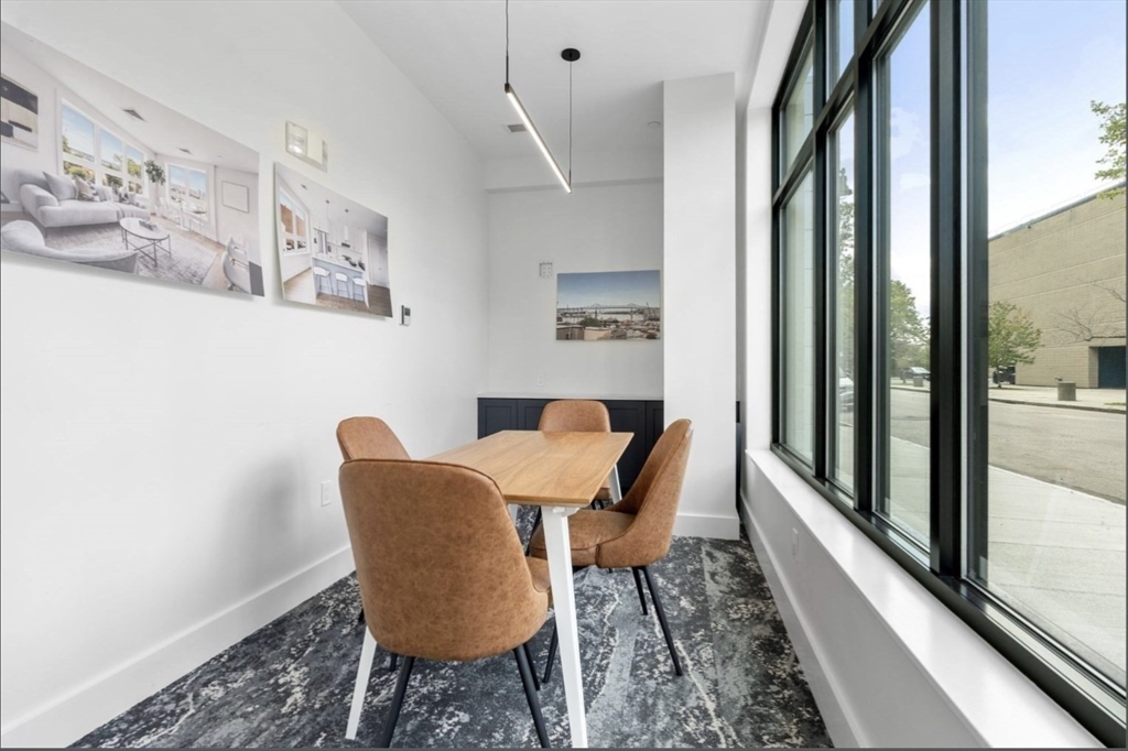 301 Border St. # 402 Unit: #402