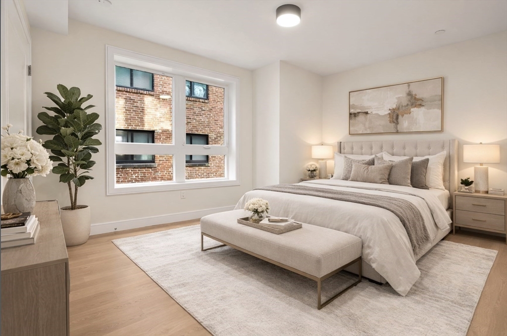 301 Border St. # 402 Unit: #402