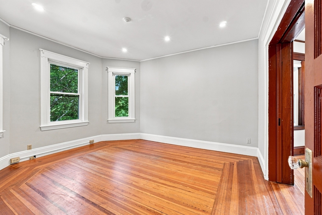 236 Concord Ave. # 2 Unit: -2