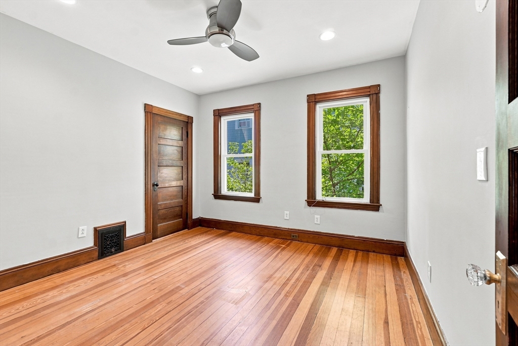 236 Concord Ave. # 2 Unit: -2