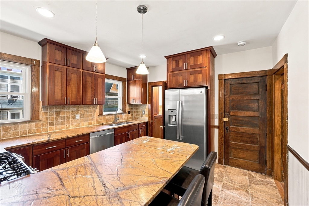236 Concord Ave. # 2 Unit: -2