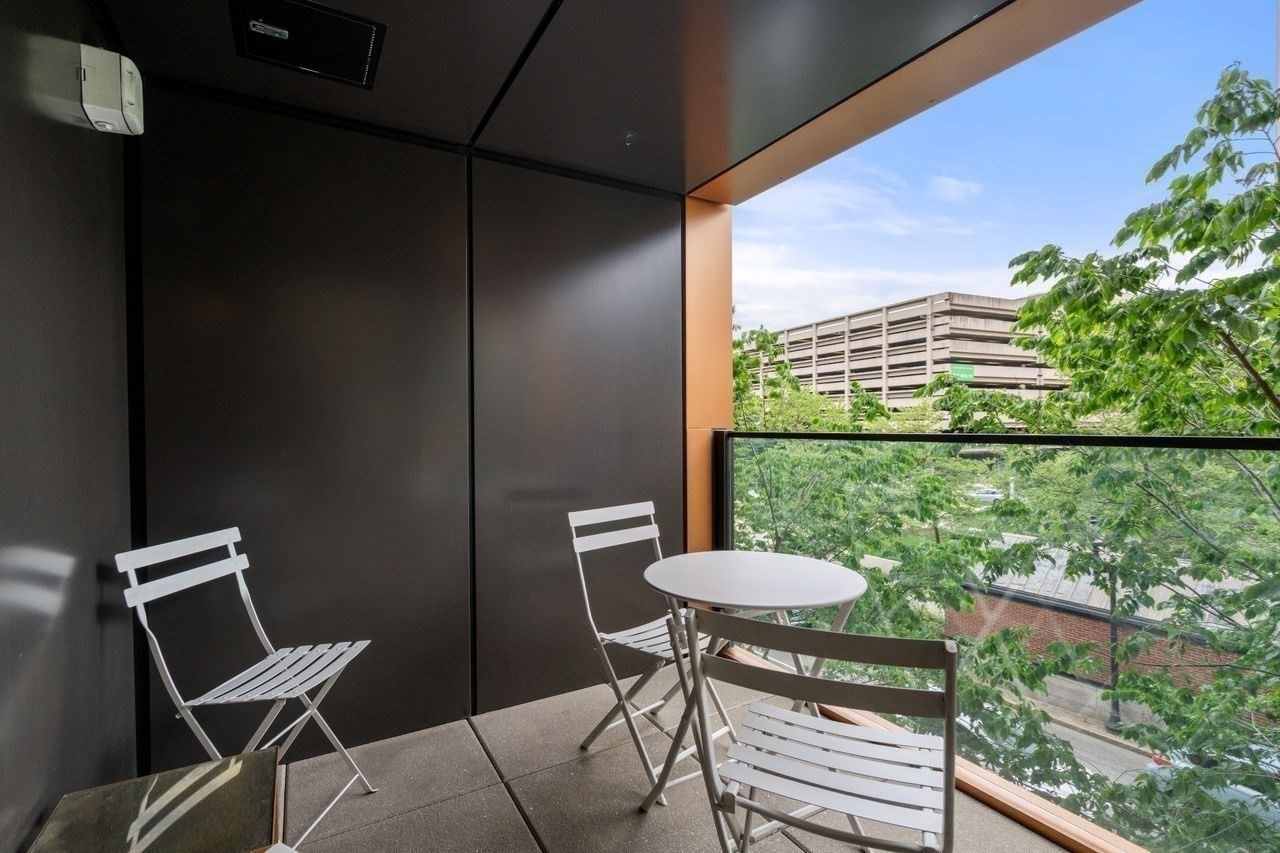 110 Broad St # 303