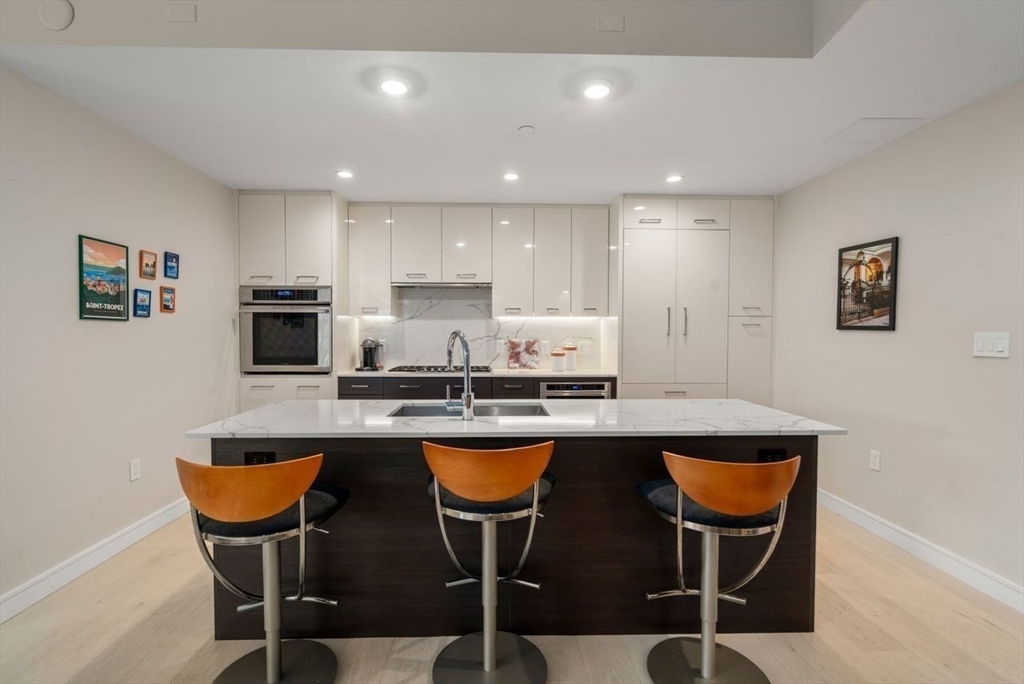 110 Broad St # 303