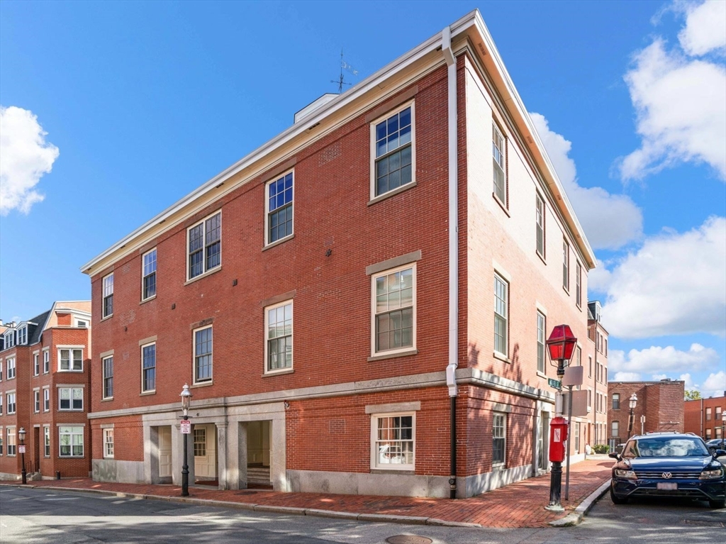 47 Harvard Street # C201