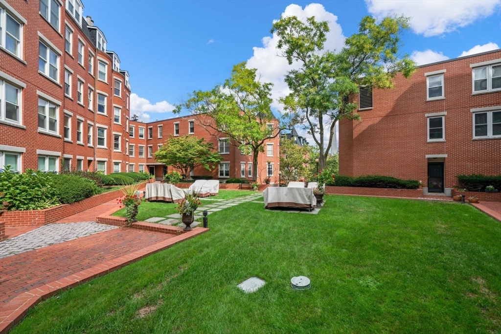 47 Harvard Street # C201
