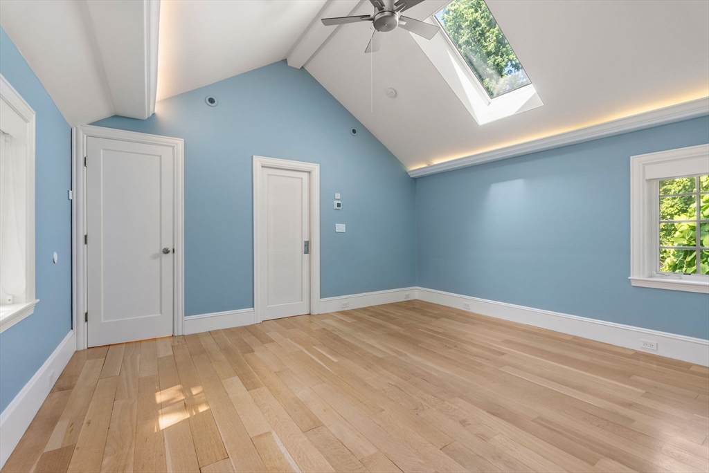 4 Gracewood Park