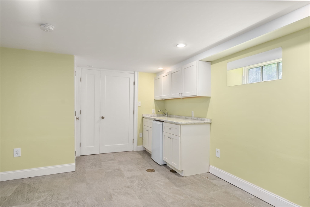 4 Gracewood Park