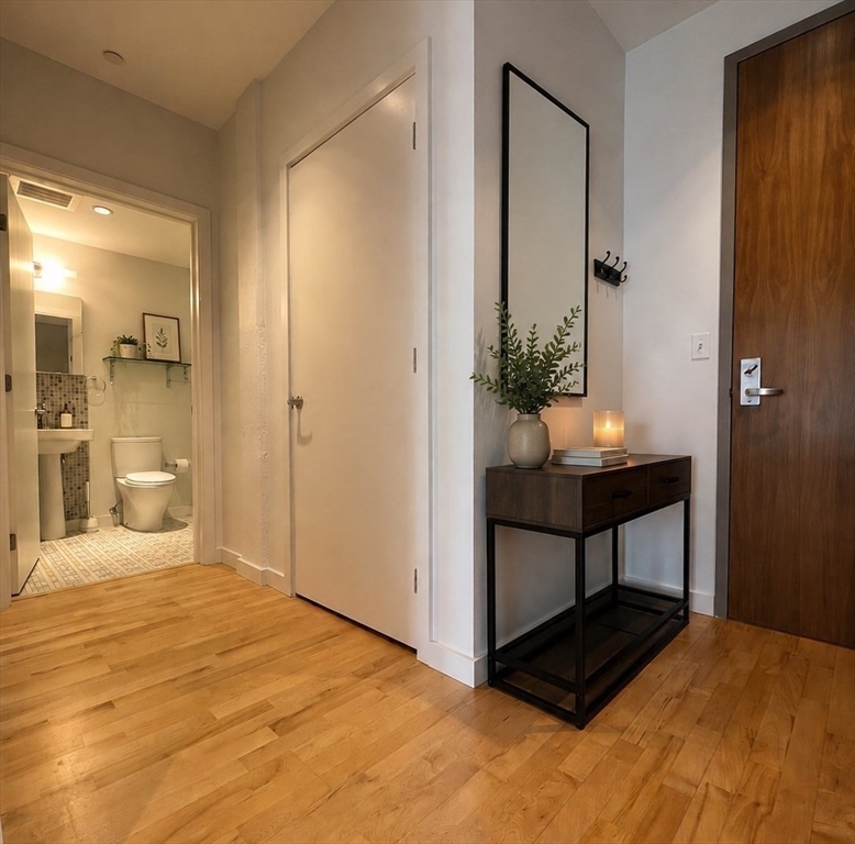 346 Congress St # 413