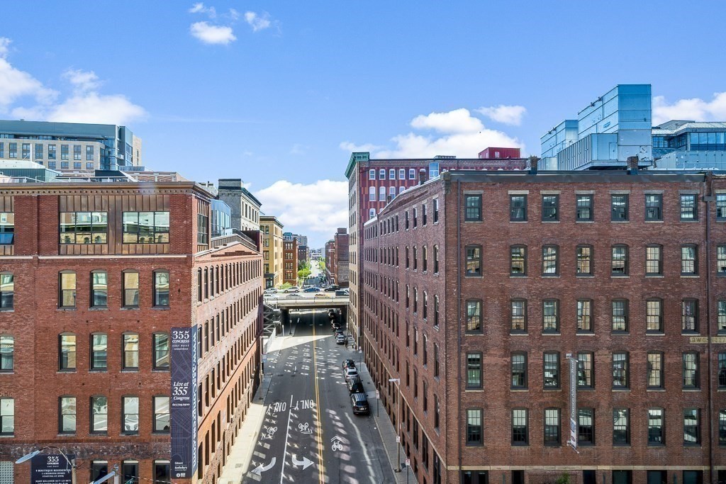 346 Congress St # 413