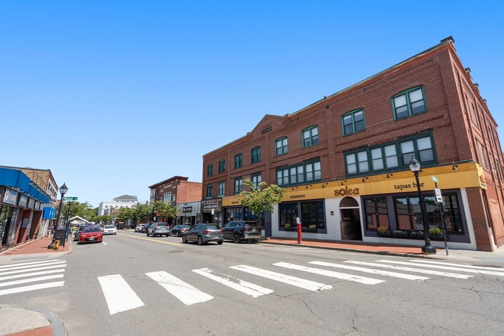 31 Pond St # 22