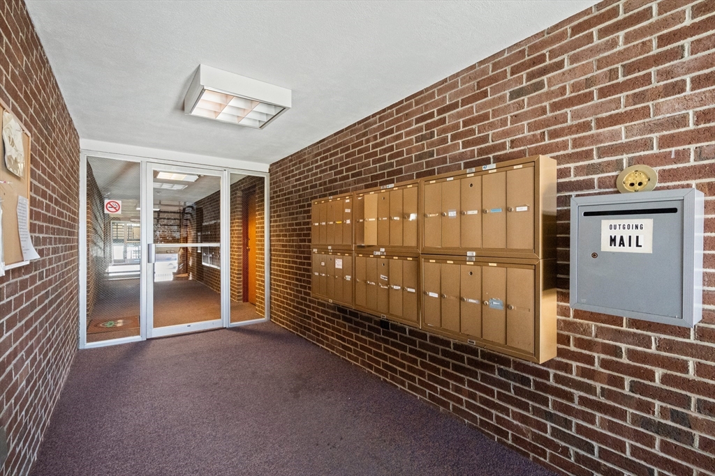 31 Pond St # 22