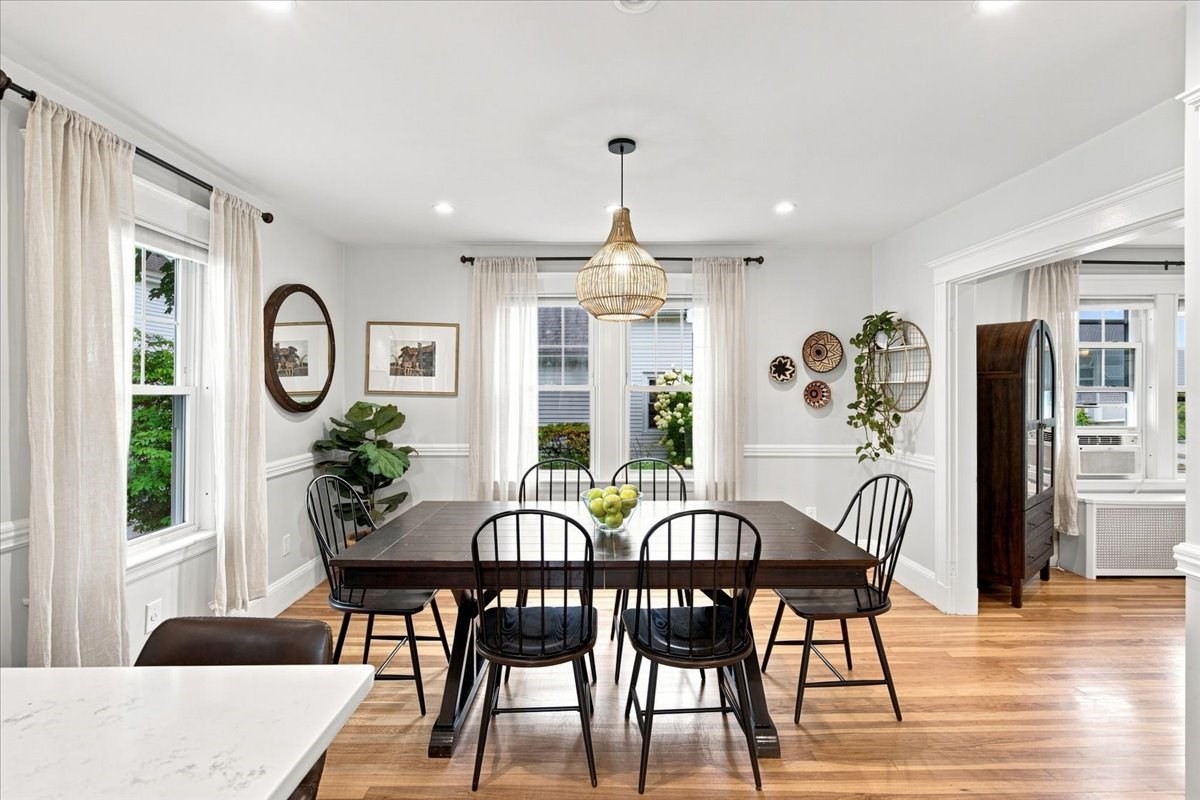 24 Nichols St