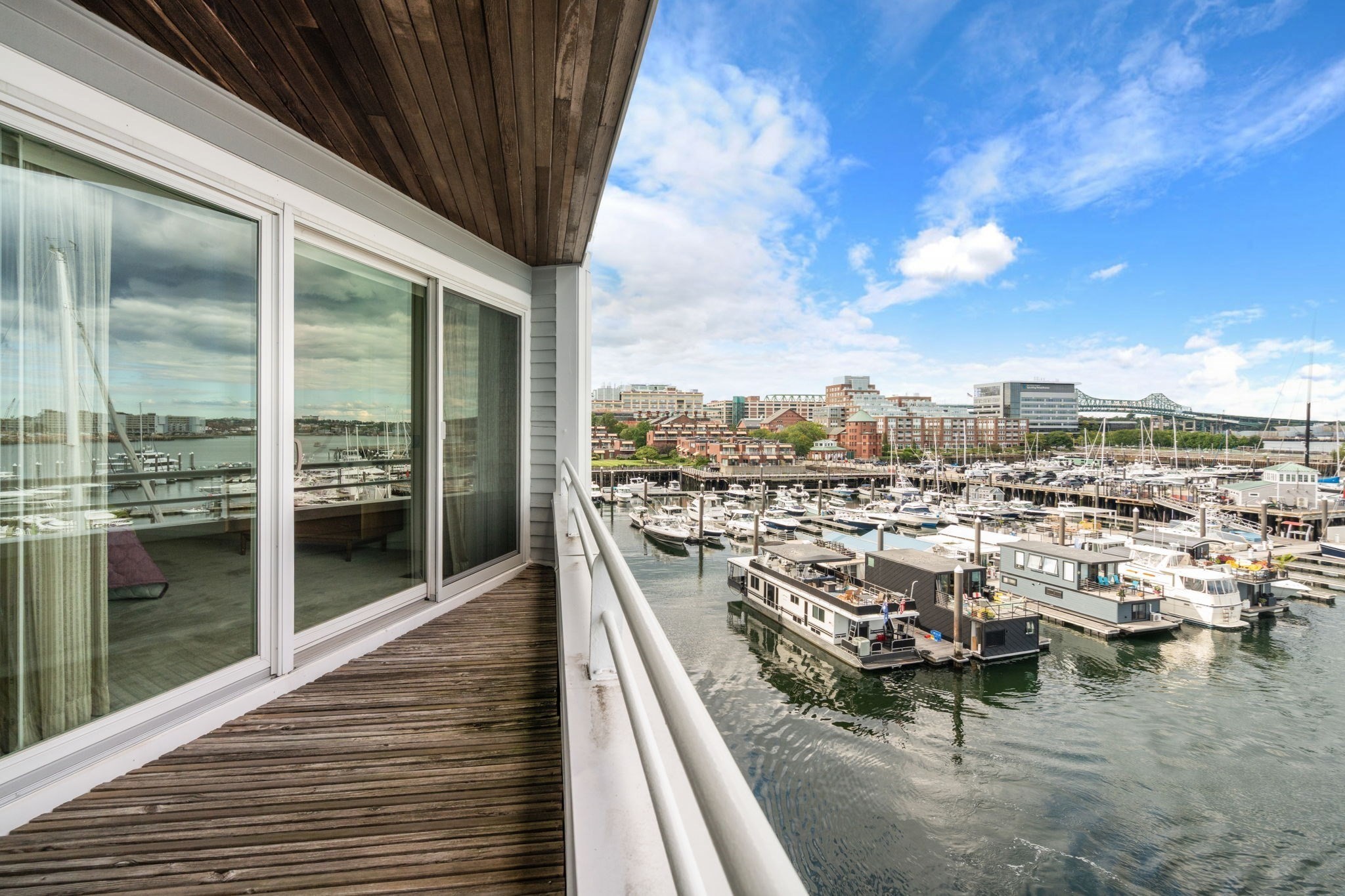 31 Constellation Wharf # 31