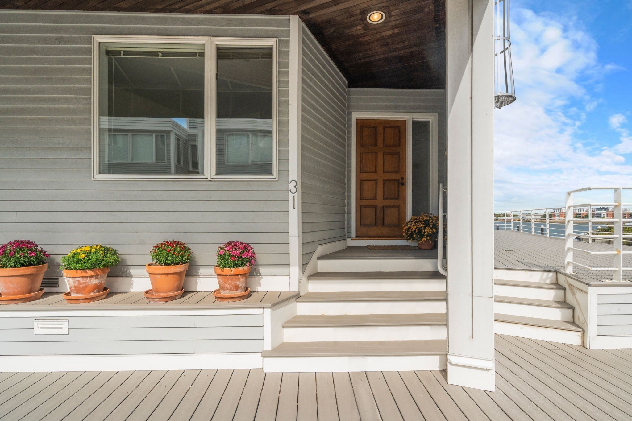 31 Constellation Wharf # 31
