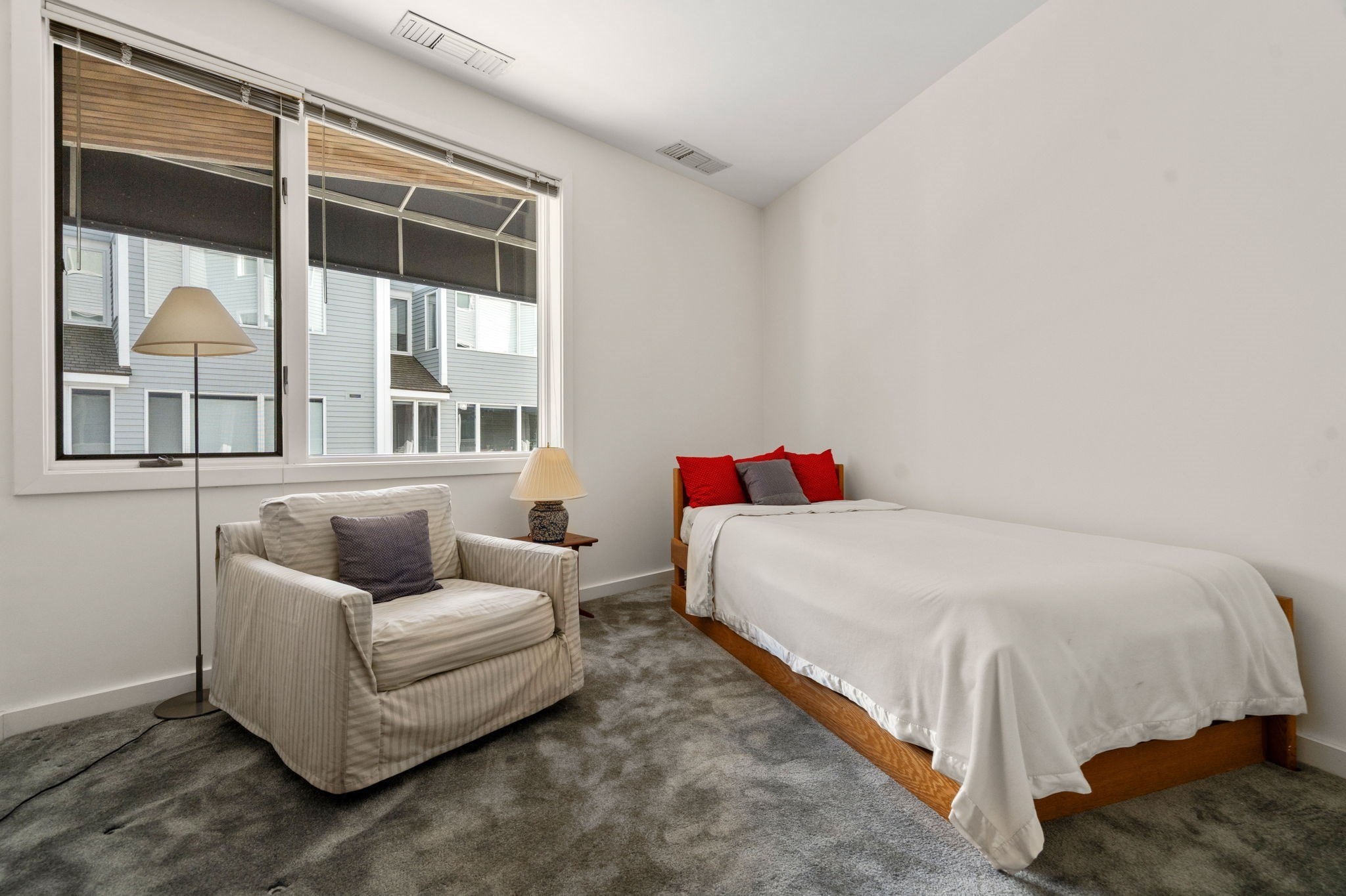 31 Constellation Wharf # 31