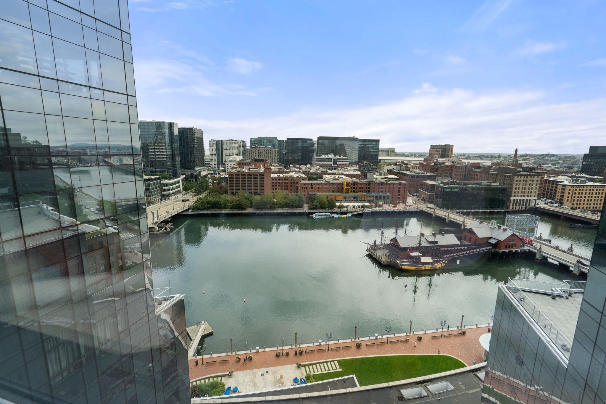 500 Atlantic Ave # 16M