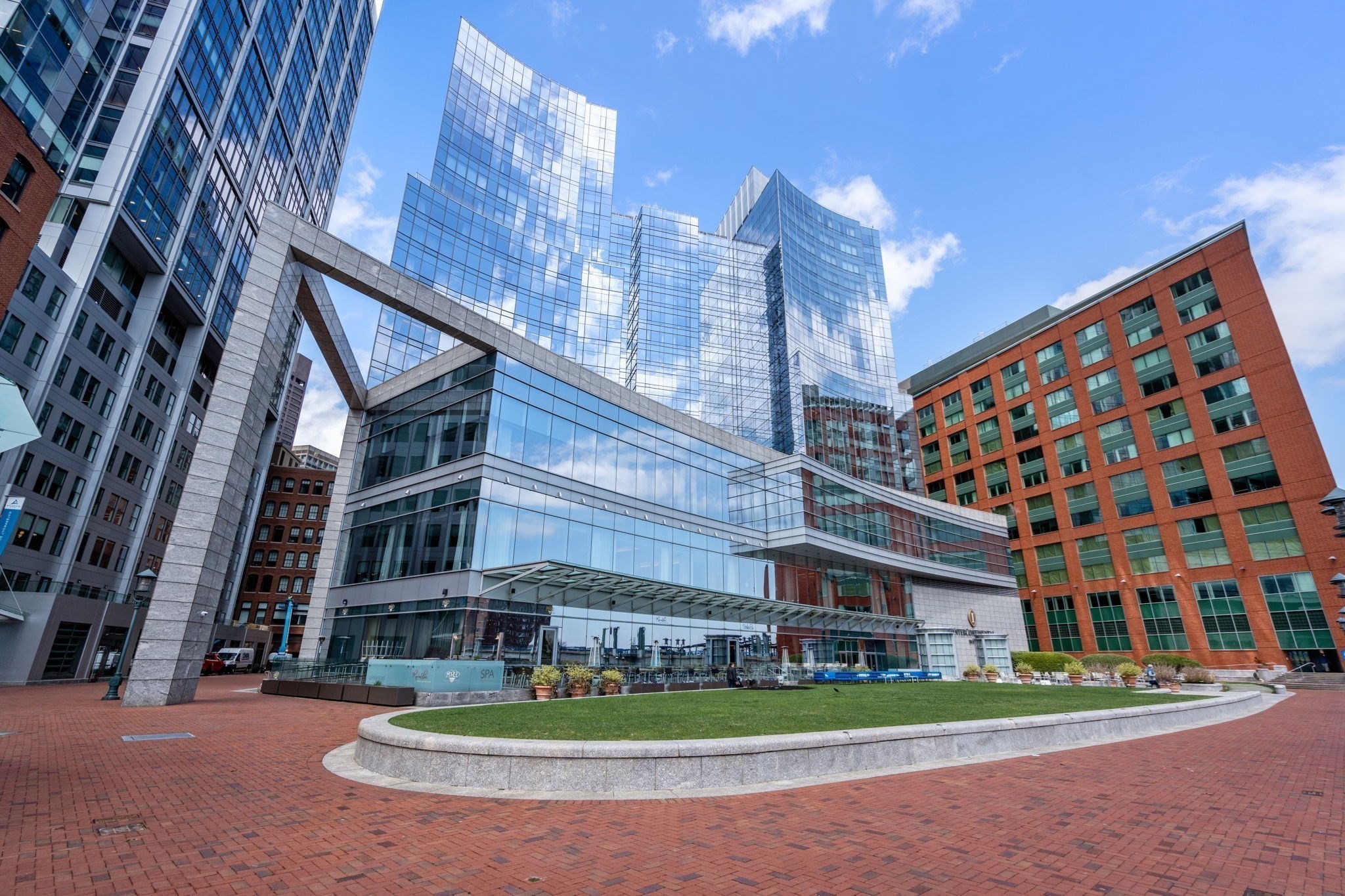 500 Atlantic Ave # 16M