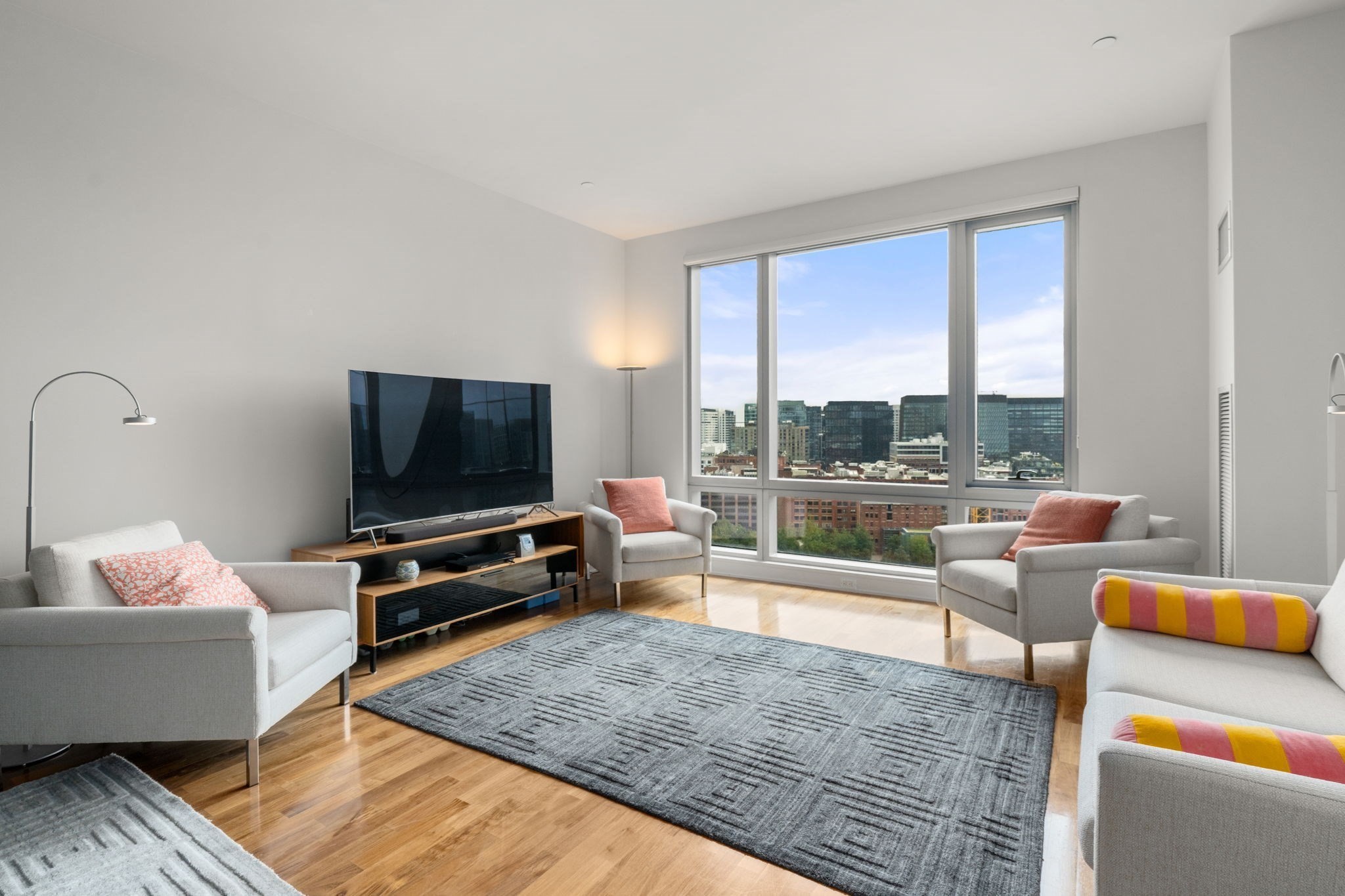 500 Atlantic Ave # 16M