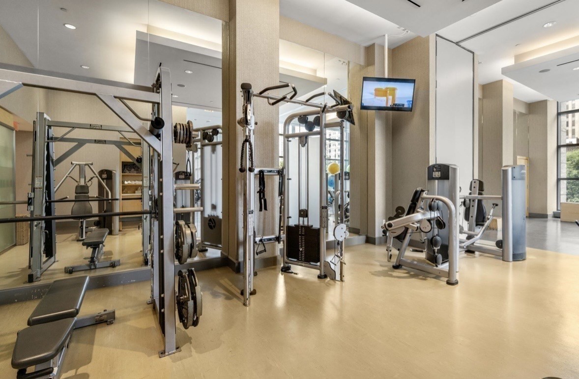 500 Atlantic Ave # 16M