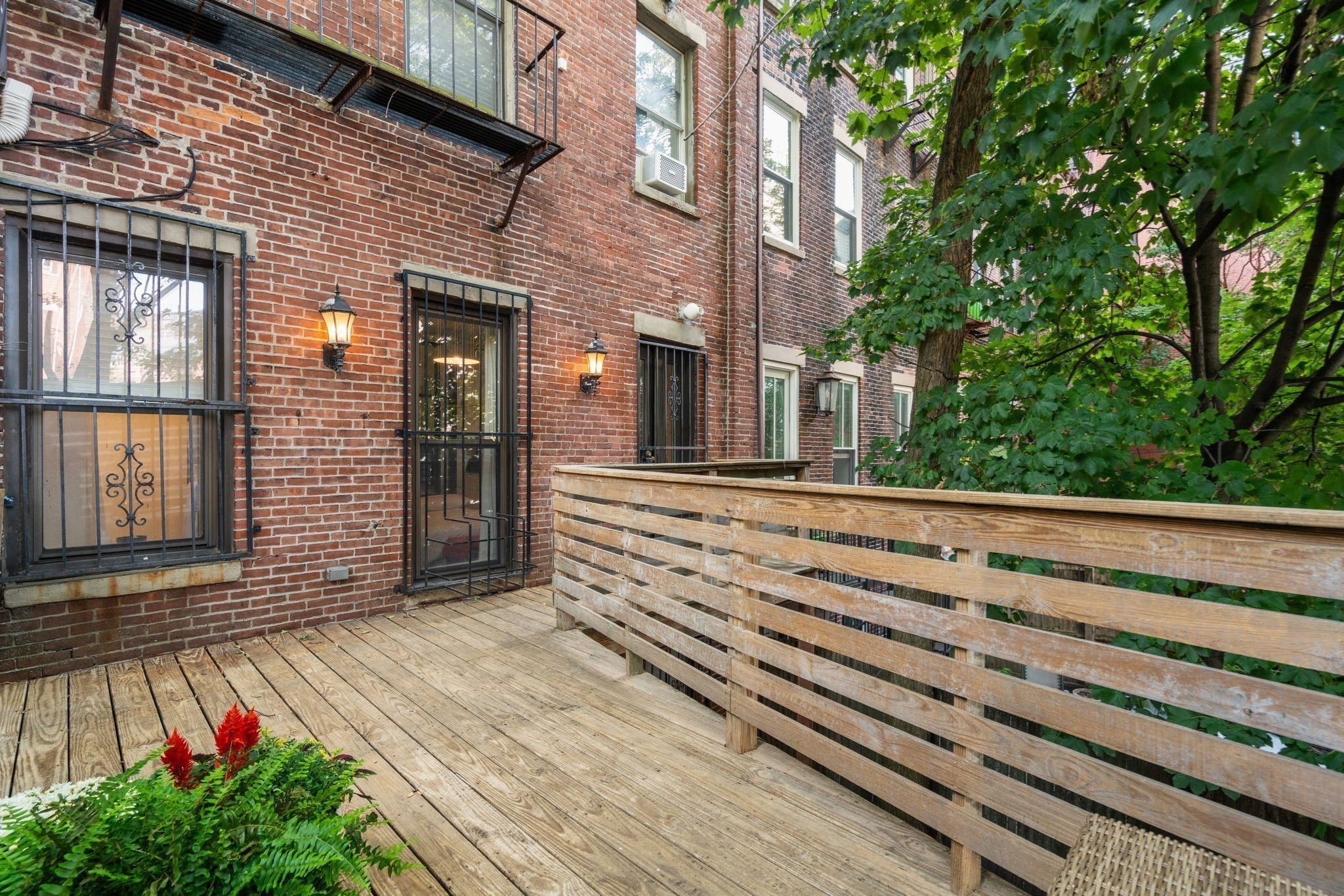 92 W Springfield Street # 2