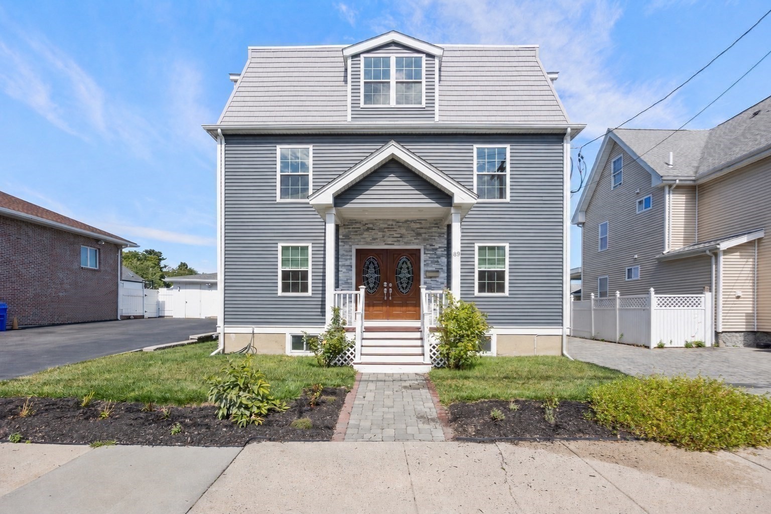 89 Devir St