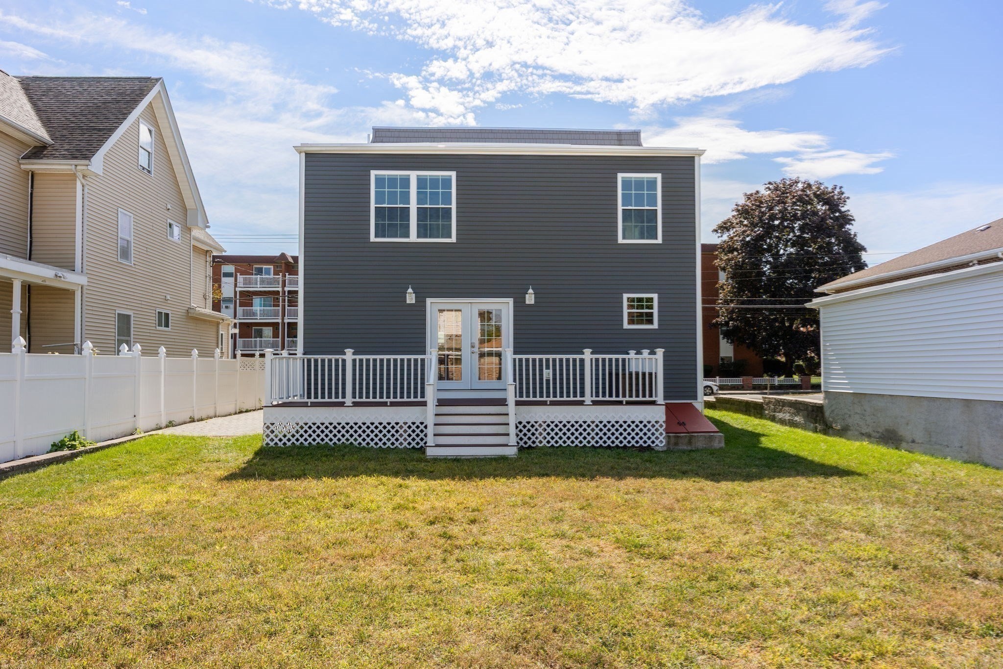89 Devir St