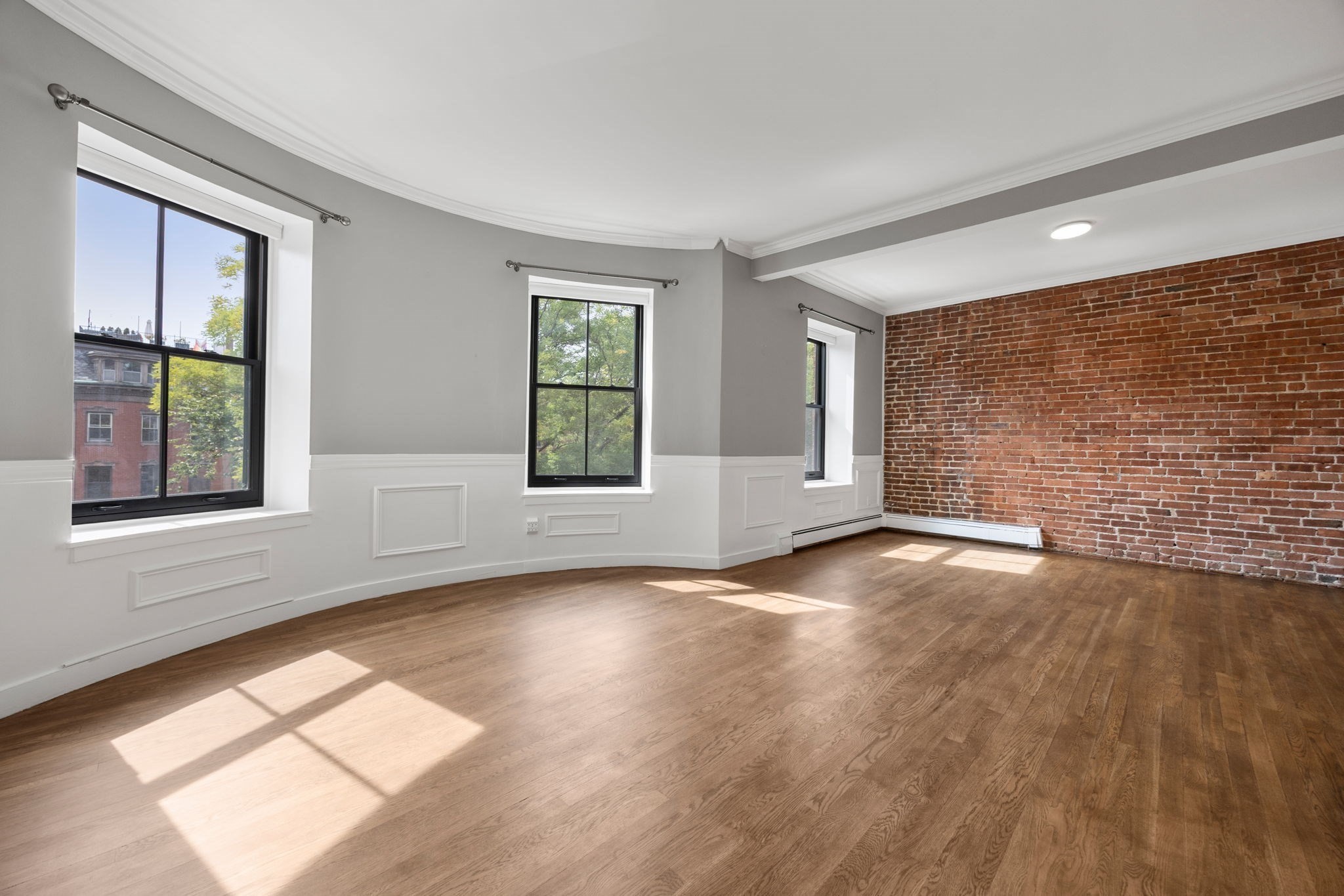 28 Worcester Square # 4