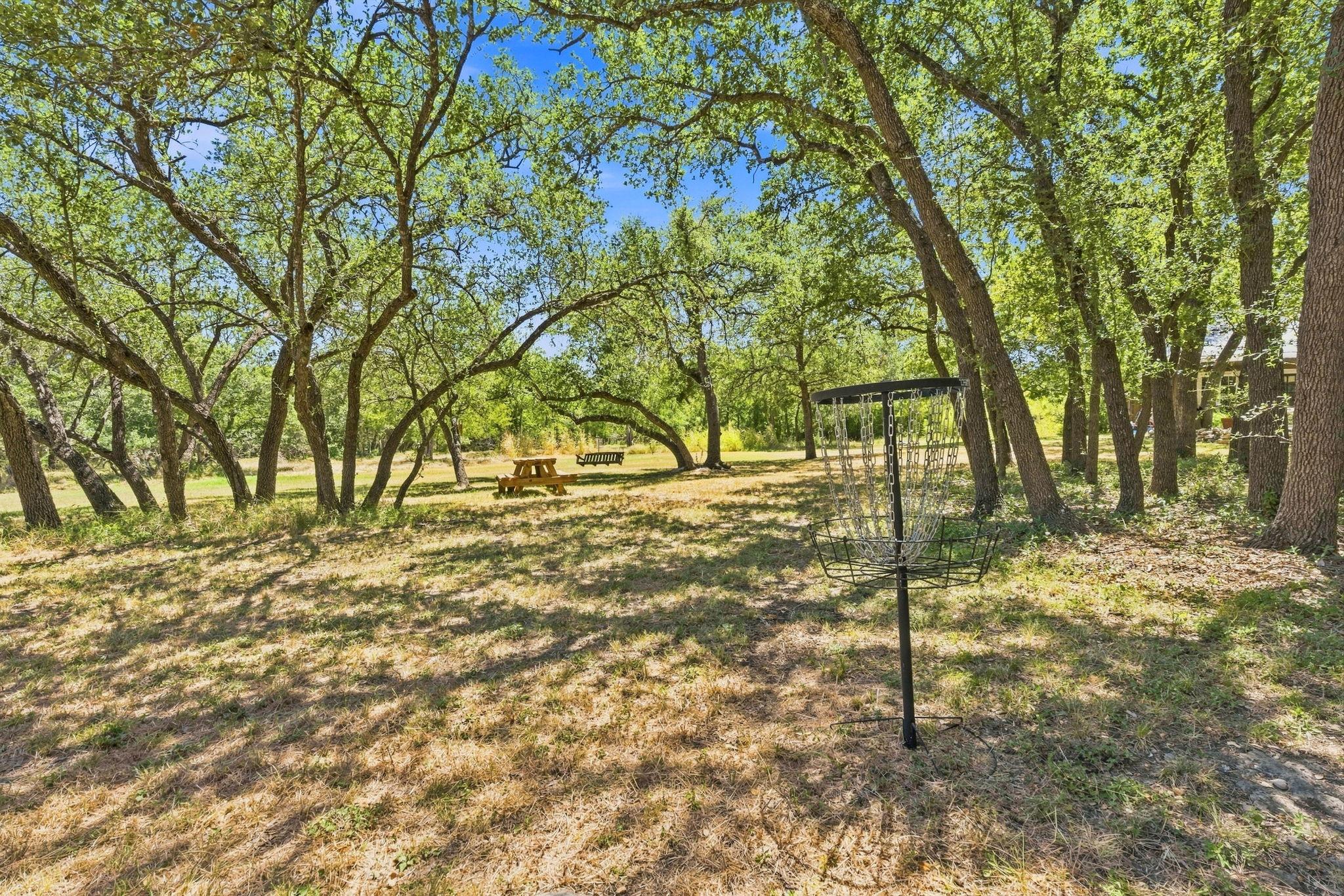 262 E Ridgewood RD