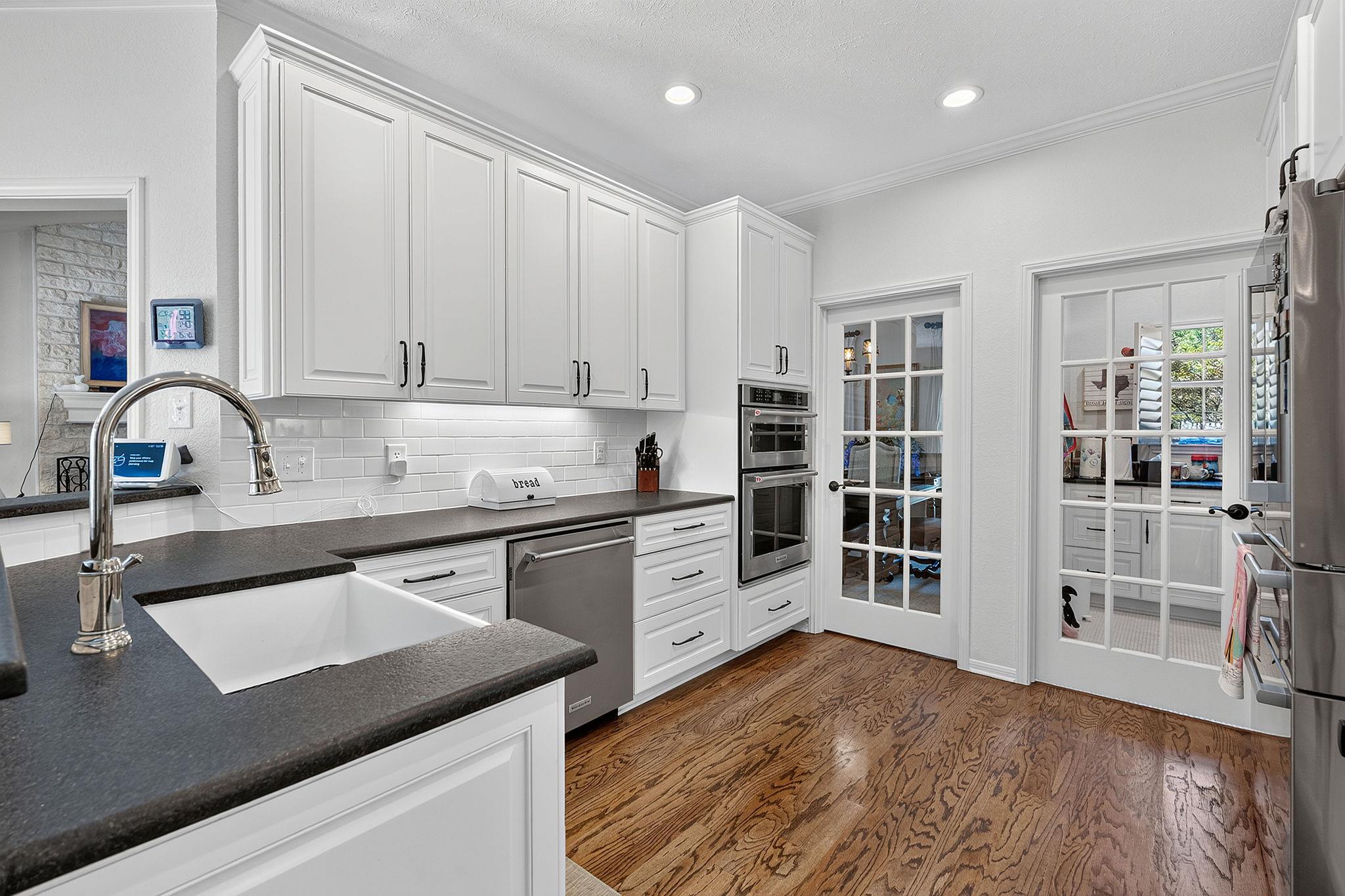 262 E Ridgewood RD