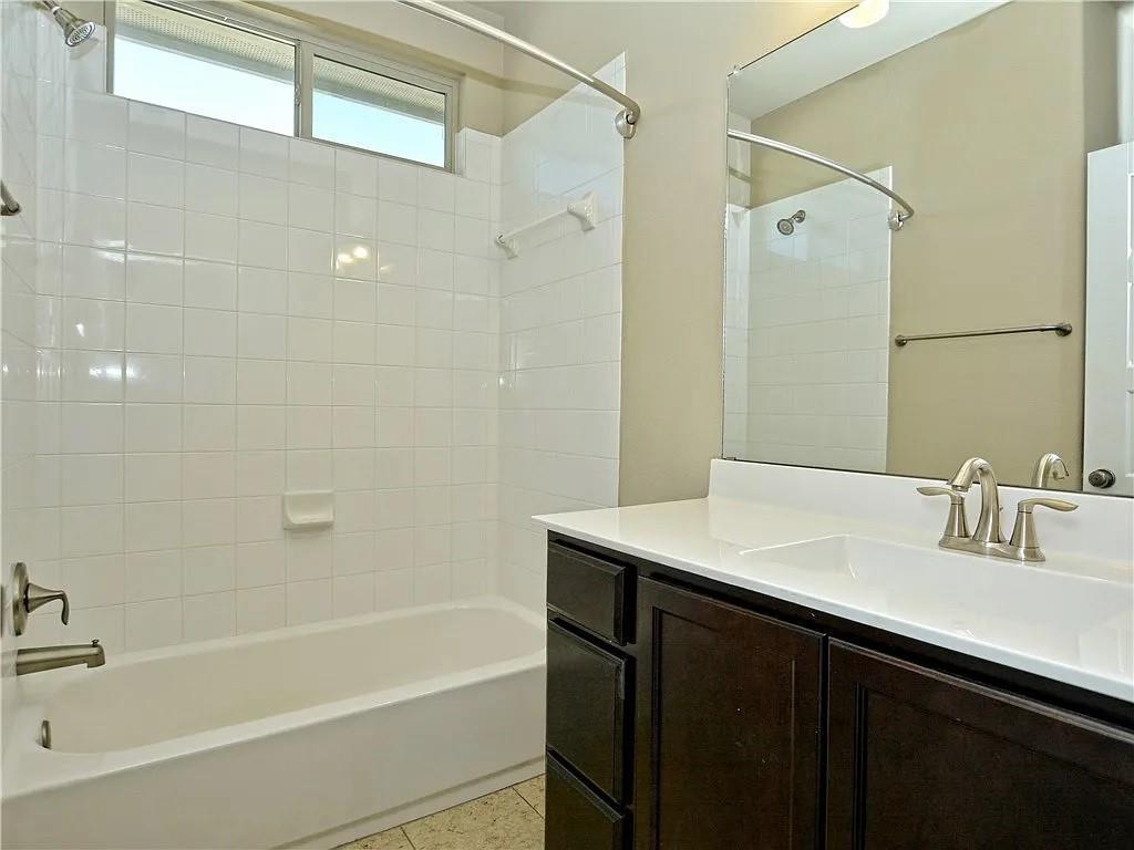 9512 Solana Vista LOOP # B