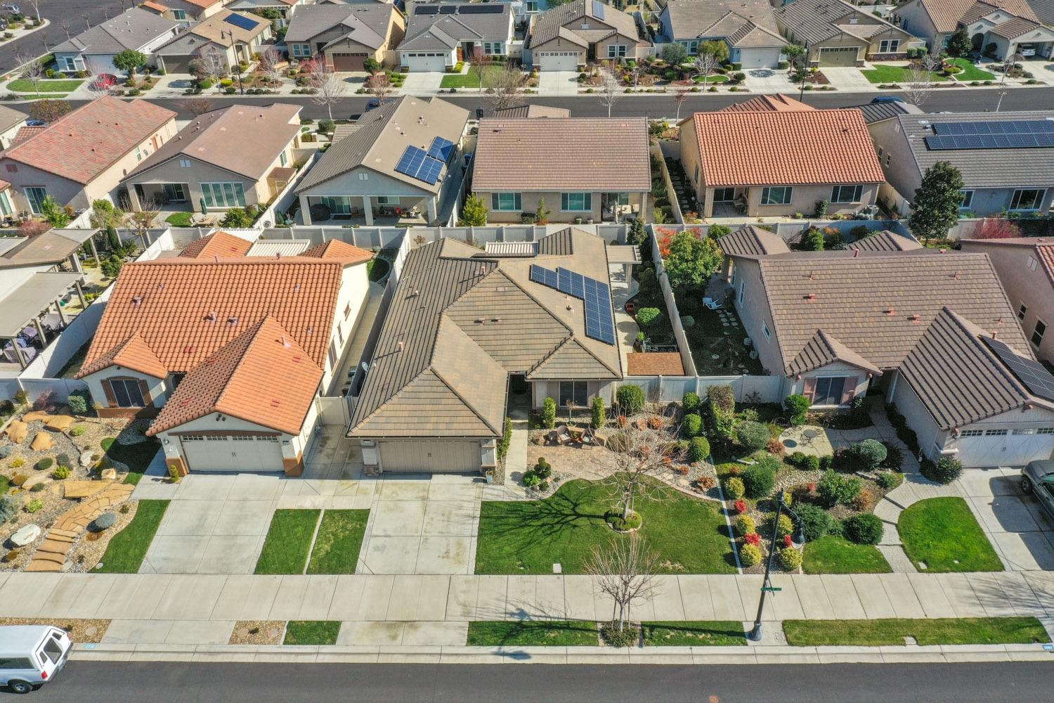 2704 Bellchase Drive