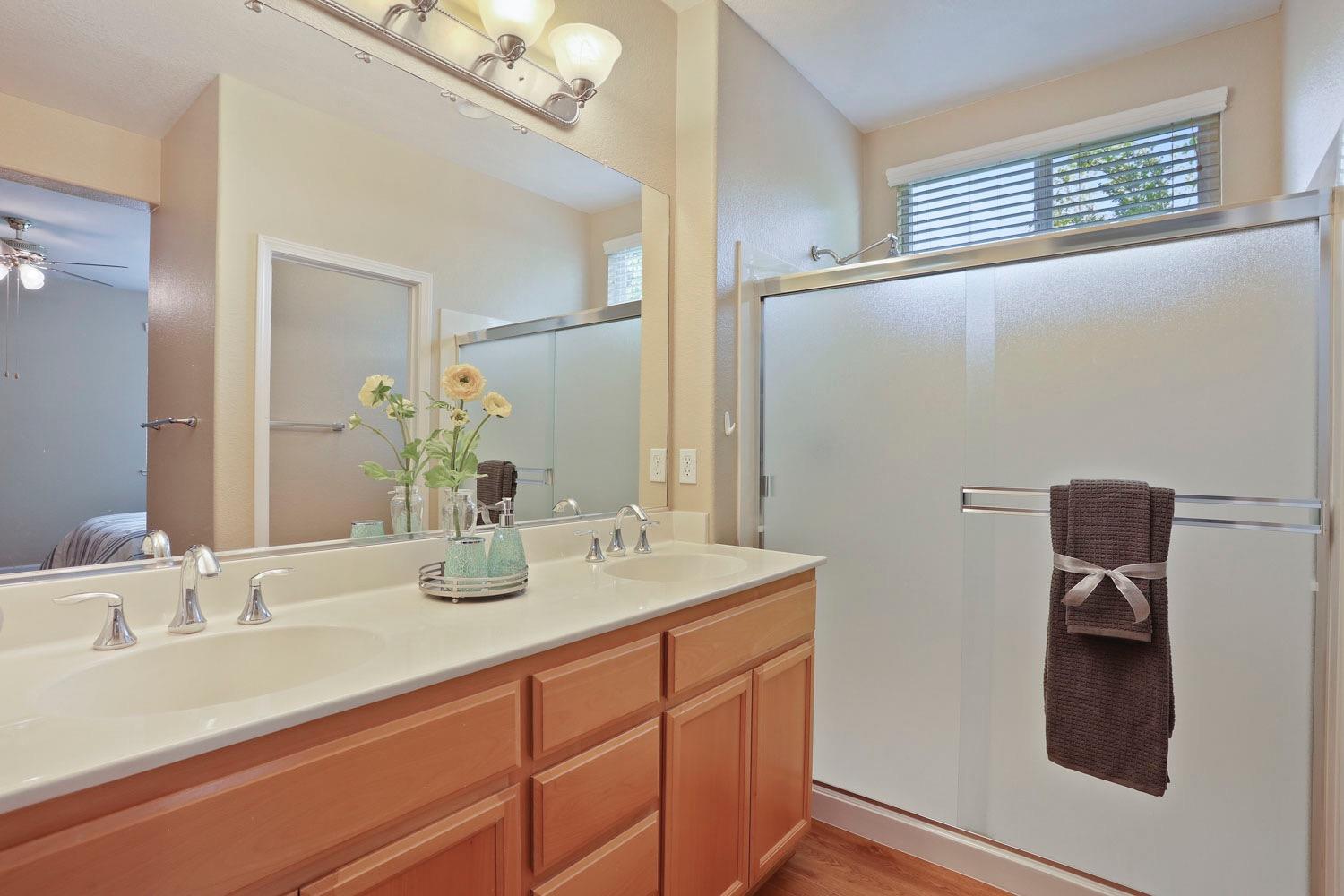 2570 Ancestry Street