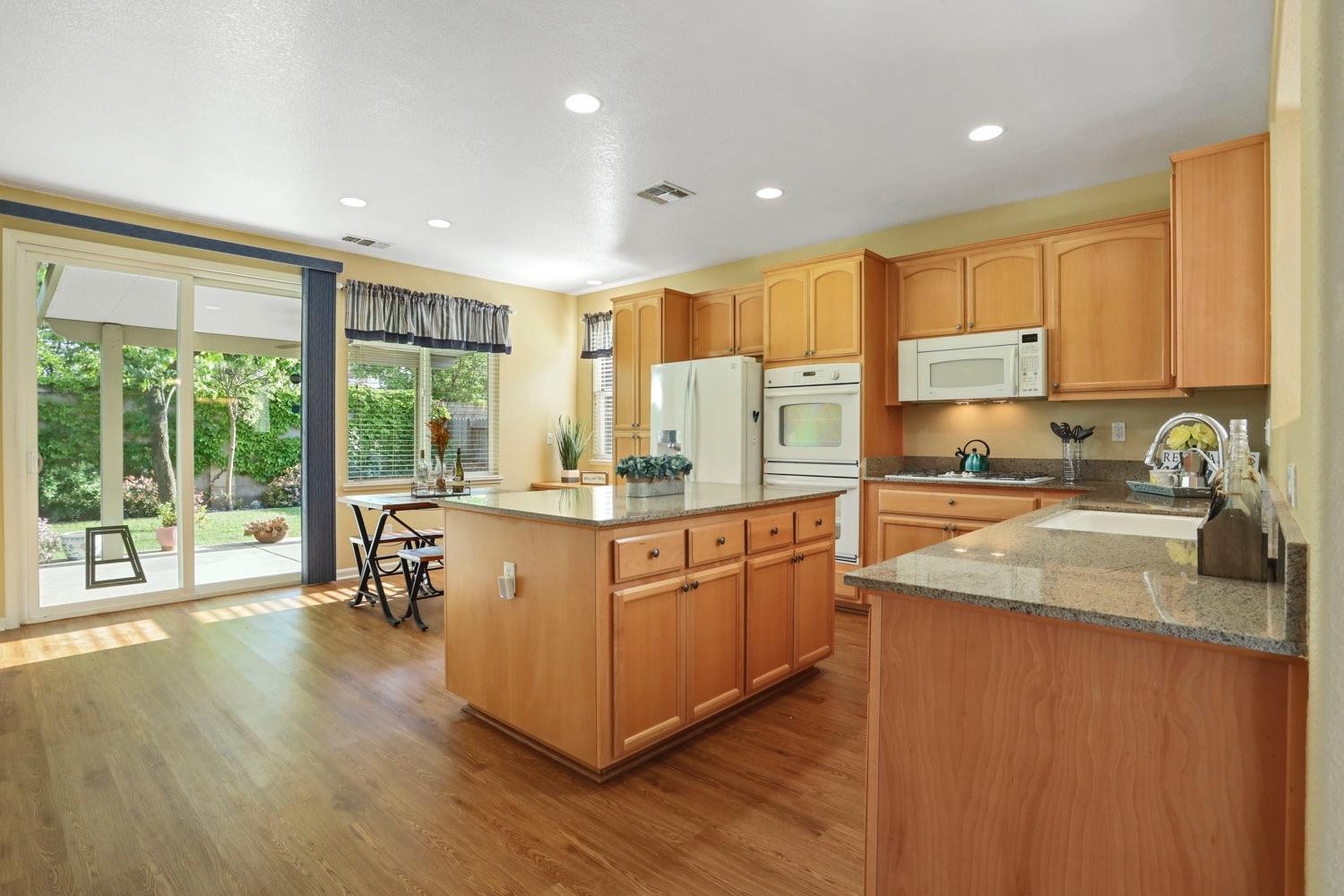 2570 Ancestry Street