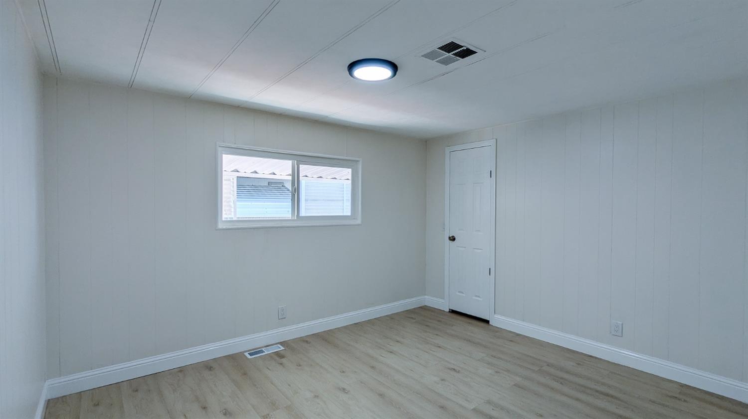 1830 E Yosemite Avenue 137