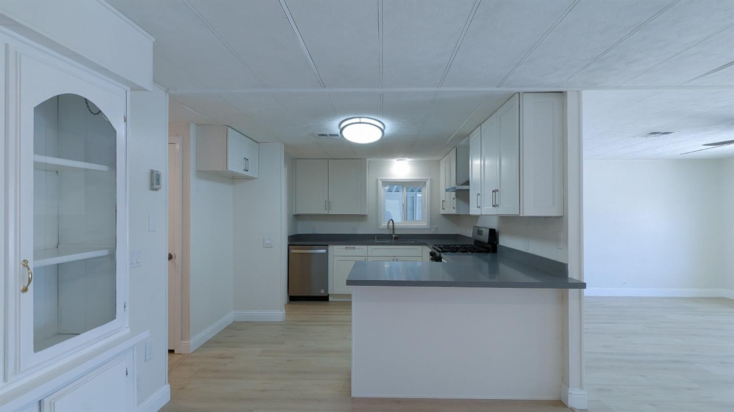 1830 E Yosemite Avenue 137