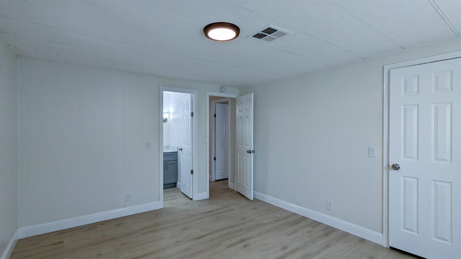 1830 E Yosemite Avenue 137