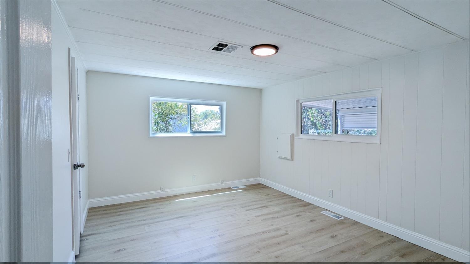 1830 E Yosemite Avenue 137