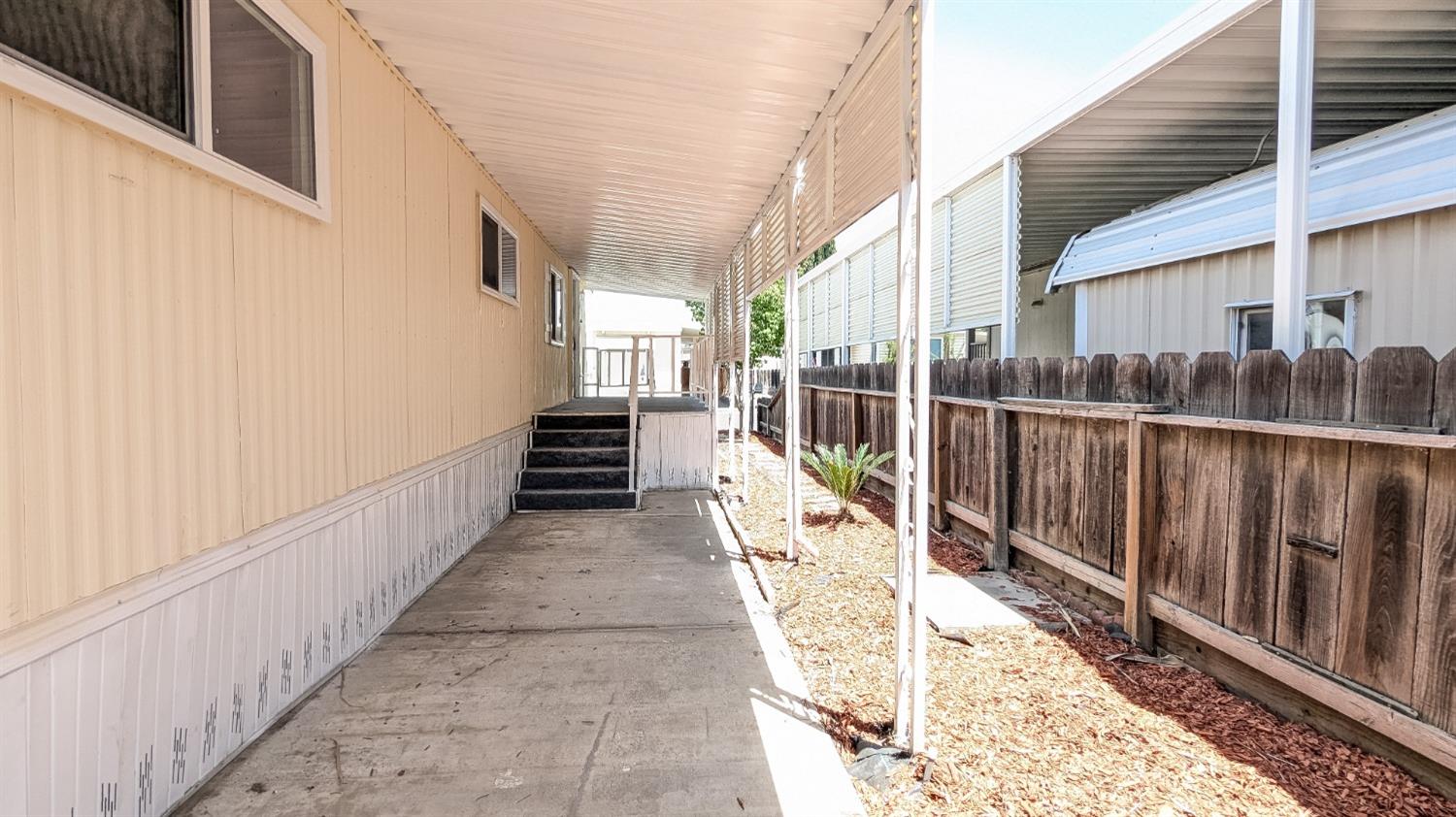 1830 E Yosemite Avenue 137