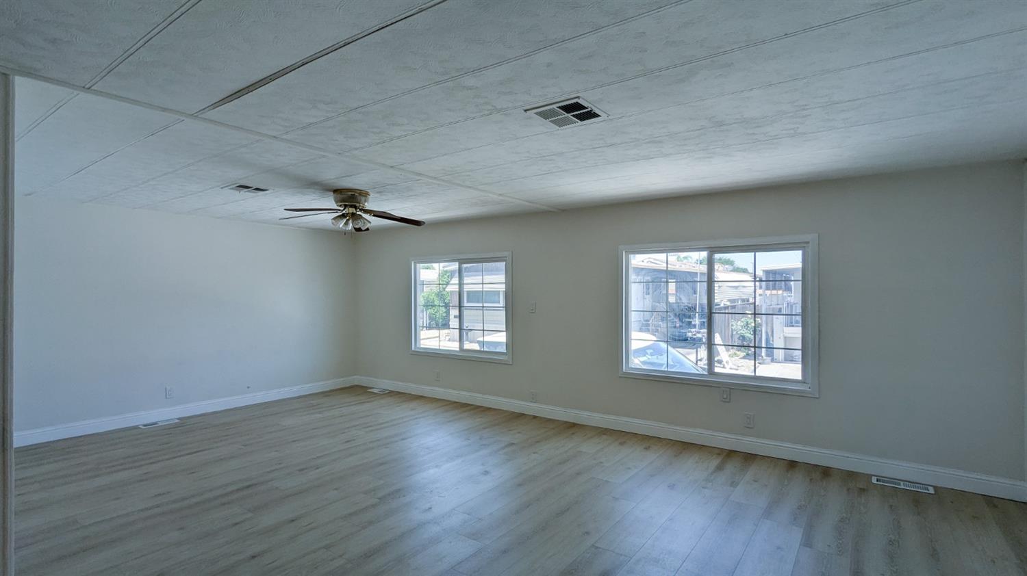 1830 E Yosemite Avenue 137