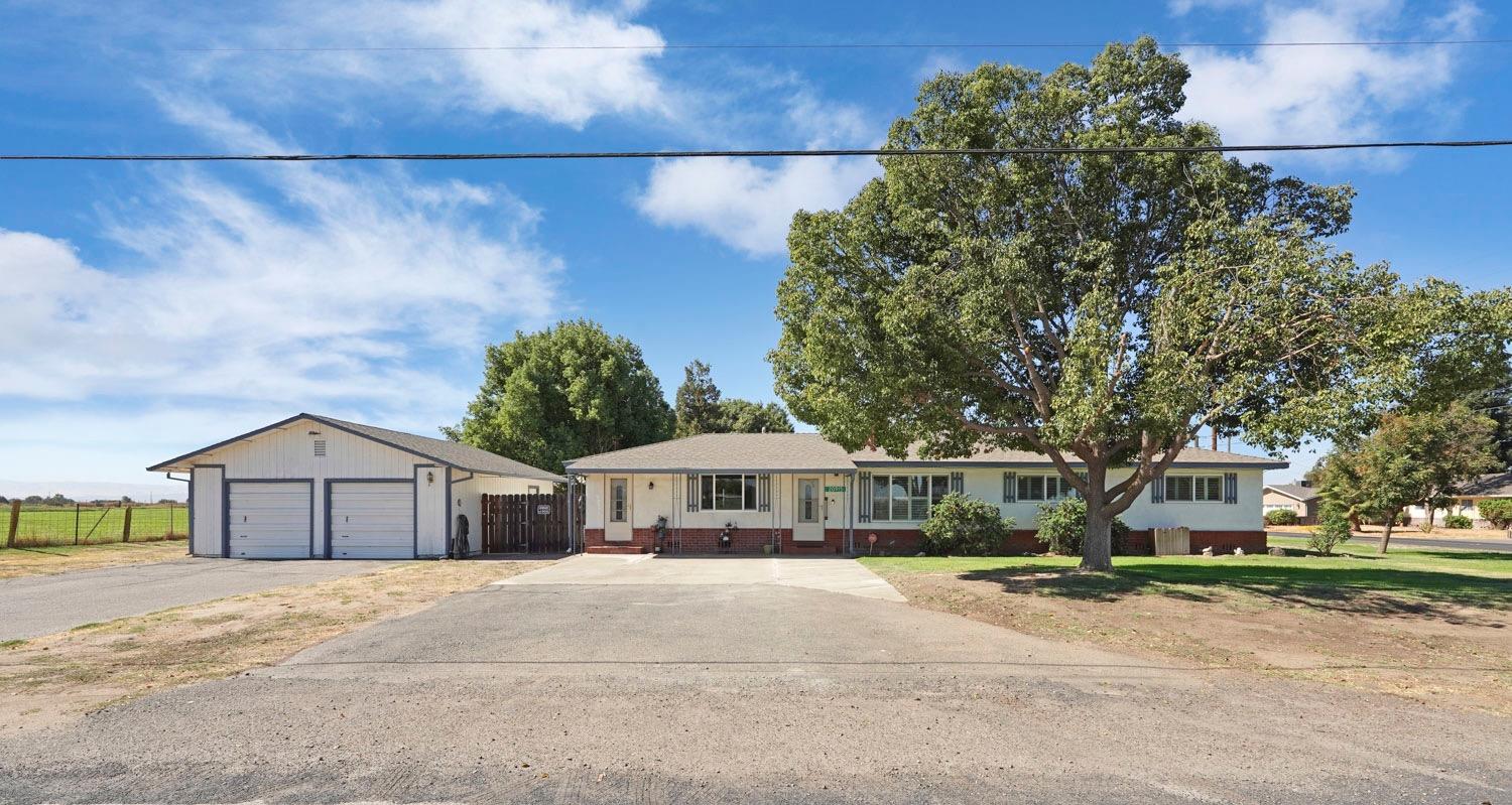 20915 Oleander Avenue