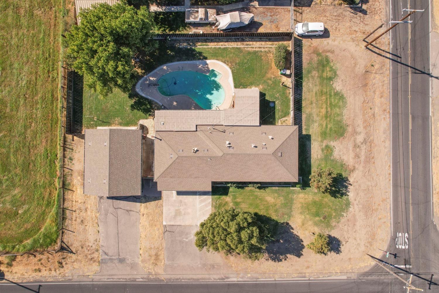 20915 Oleander Avenue